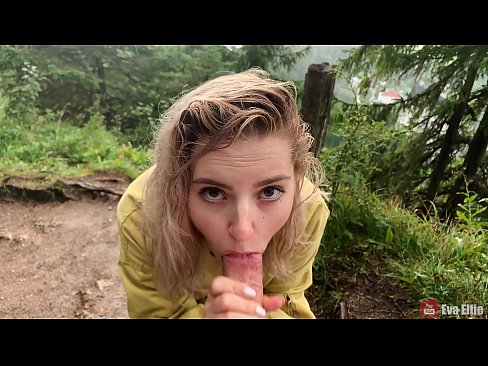 ❤️ Nena traga semen despois dunha mamada pública - Eva Elfi ❤️ Porno en nós ️❤
